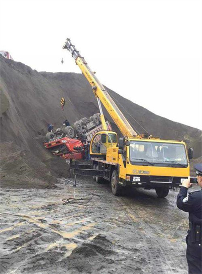 怀安上犹道路救援